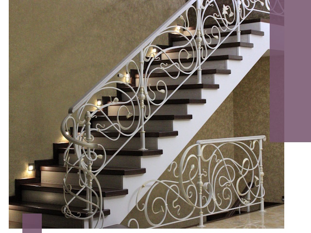 Кованые лестницы под ключ в Мариинске — изготовление и монтаж
