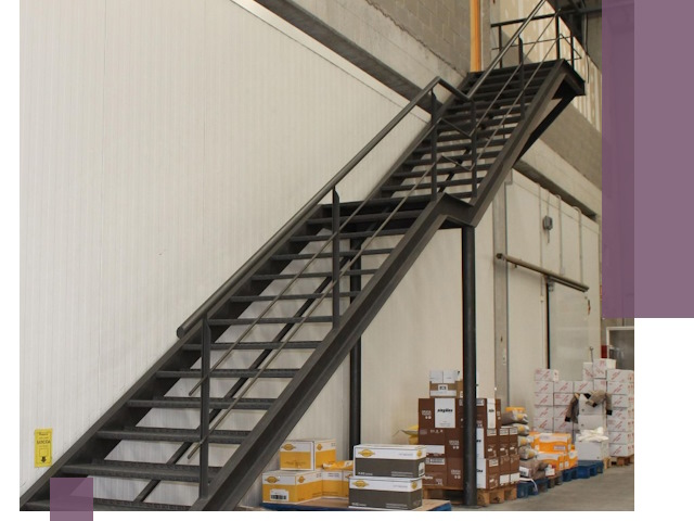 Лестницы для производства в Мариинске — изготовление и монтаж