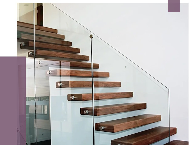 Стеклянные перила для лестницы в Мариинске от 14787 руб.