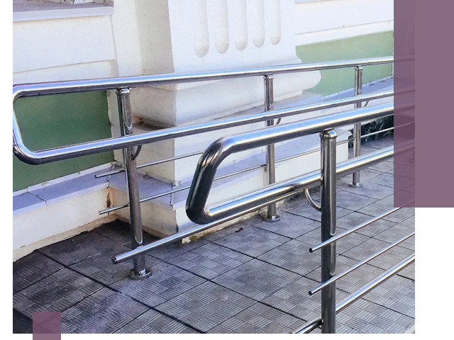 Ограждения пандусов из металла и нержавейки в Мариинске