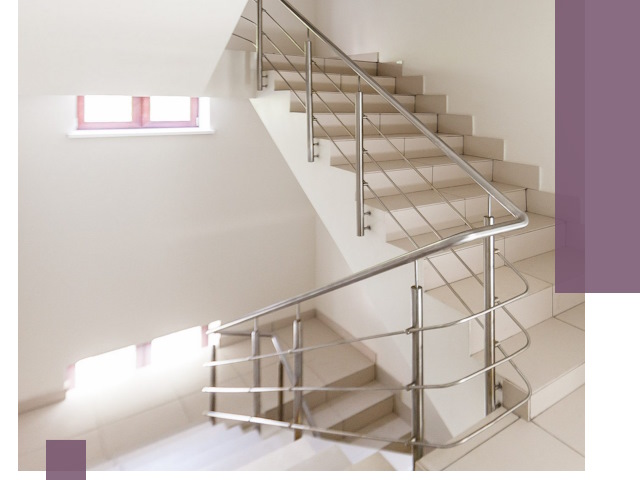 Установка и замена перил в подъезде в Мариинске