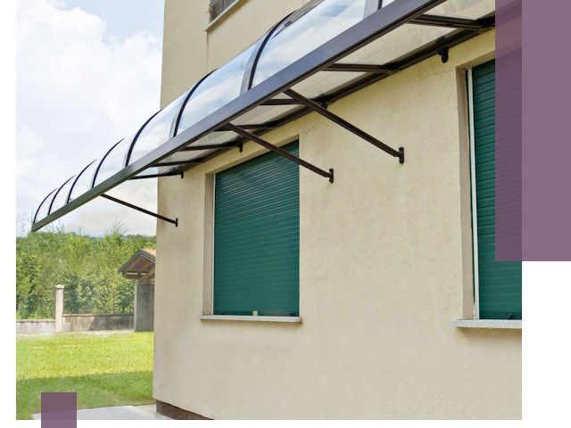 Козырьки над окнами в Мариинске — изготовление и монтаж по выгоде