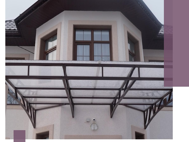 Козырьки из поликарбоната под ключ в Мариинске