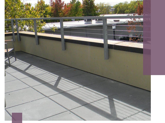 Металлические парапеты под ключ в Мариинске: монтаж и изготовление