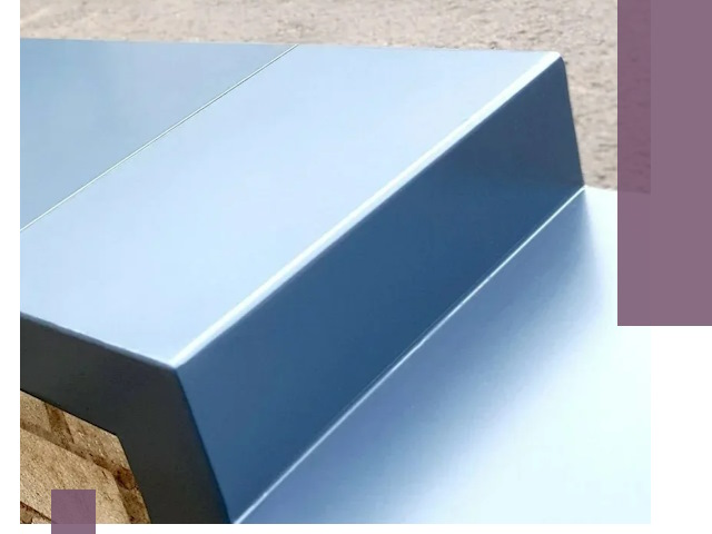 Крышки на парапет в Мариинске: изготовление и монтаж под ключ